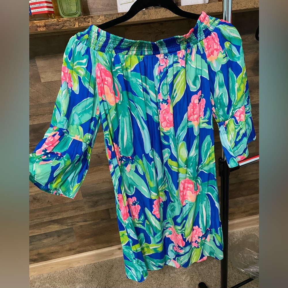 Lilly Pulitzer spring off the shoulder dress. sz. S.